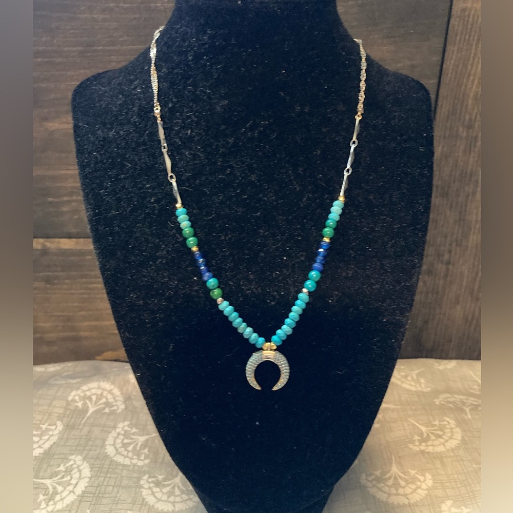 Lucky Brand, gorgeous, semi precious accents, necklace